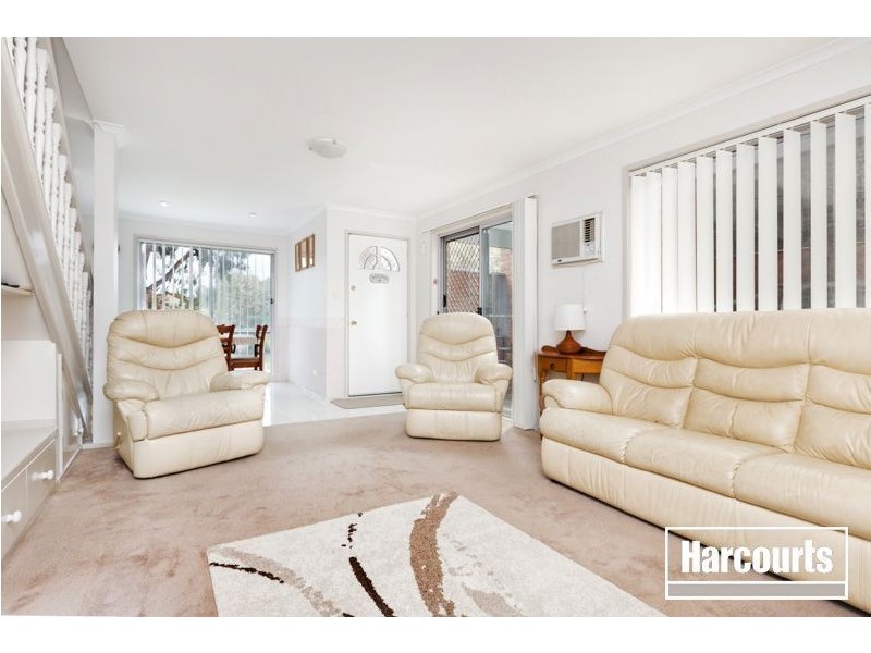 6 Adelong Court, Berwick VIC 3806