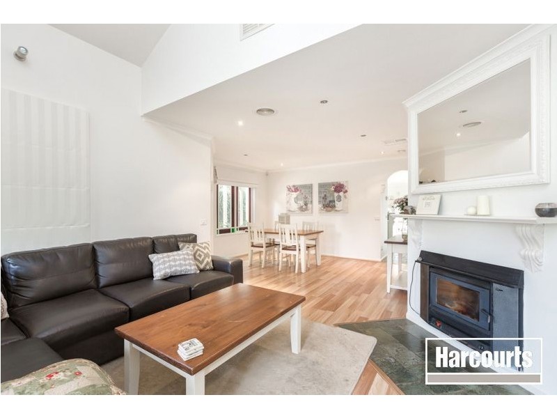 2 Adelaide Close, Berwick VIC 3806