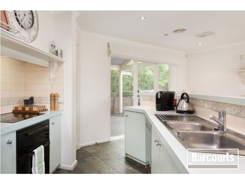 2 Adelaide Close, Berwick VIC 3806