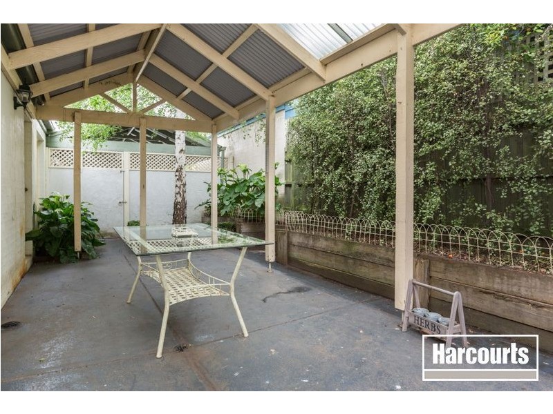 2 Adelaide Close, Berwick VIC 3806