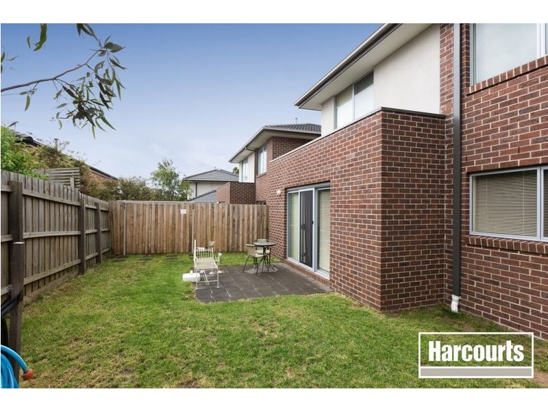 10/30 Golf Links Road, Berwick VIC 3806