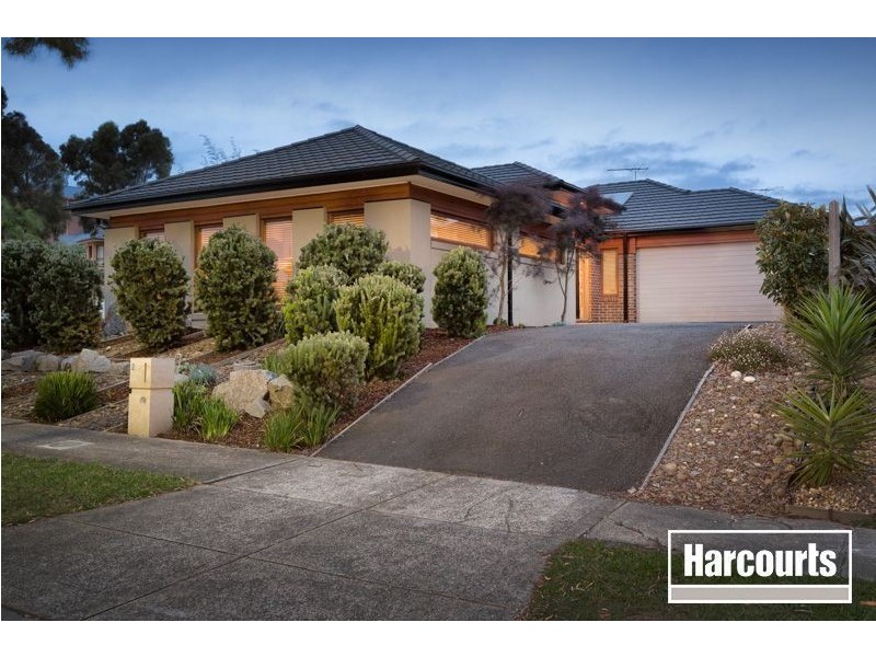 2 Irving Close, Berwick VIC 3806