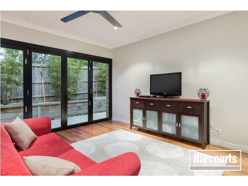 2 Irving Close, Berwick VIC 3806