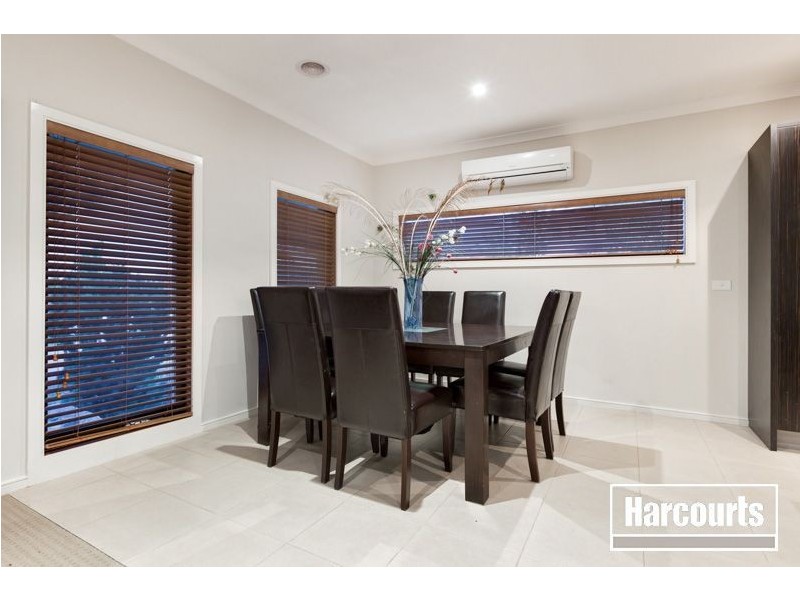 2 Irving Close, Berwick VIC 3806
