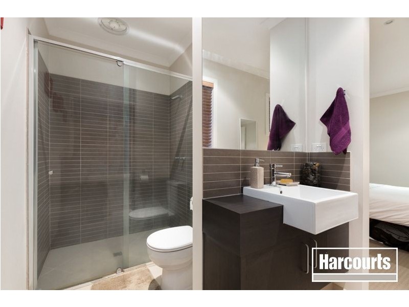 2 Irving Close, Berwick VIC 3806