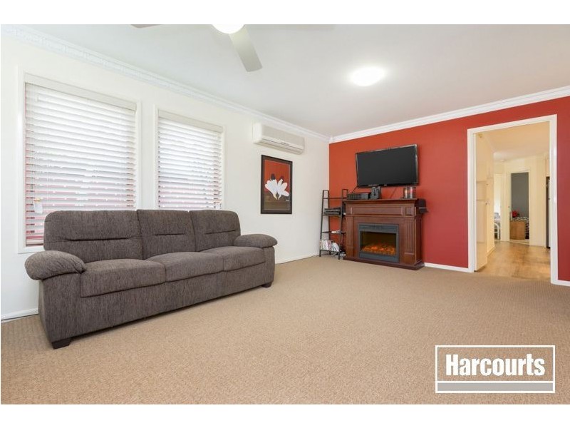 25 William Road, Berwick VIC 3806