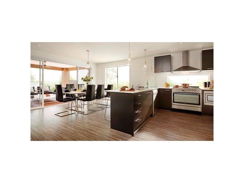 60 Prendergast Avenue, Cranbourne VIC 3977