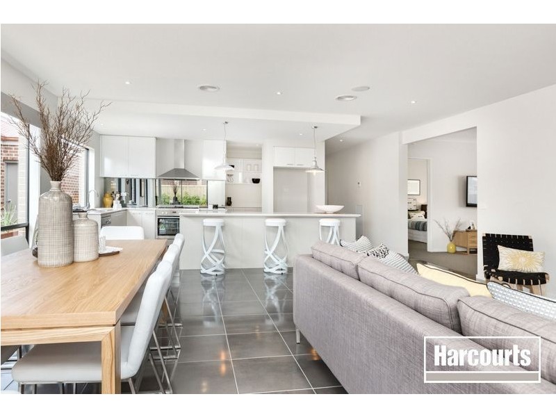 13 Red Maple Drive, Cranbourne VIC 3977