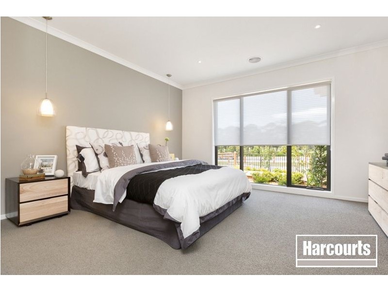 13 Red Maple Drive, Cranbourne VIC 3977