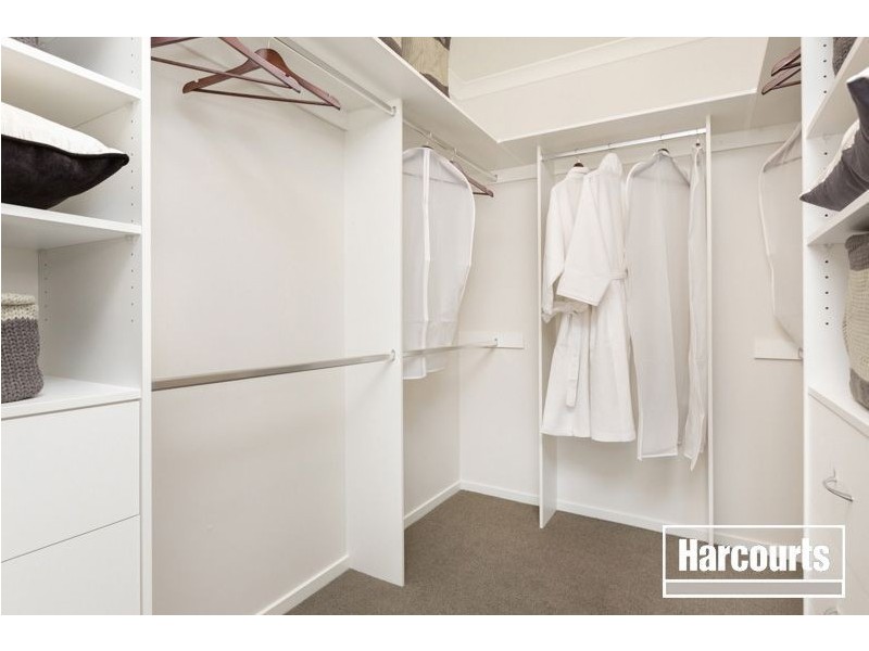 13 Red Maple Drive, Cranbourne VIC 3977