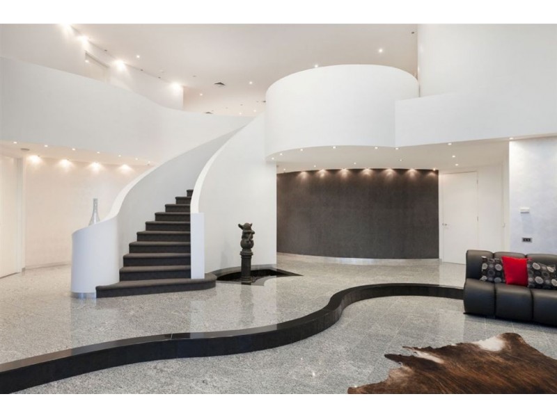 10 Hill Edge Court, Lysterfield South VIC 3156