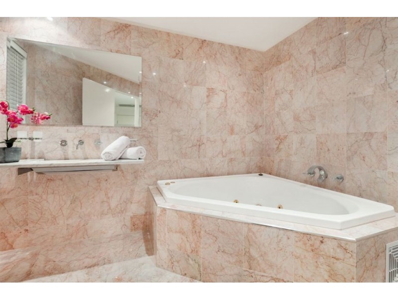 10 Hill Edge Court, Lysterfield South VIC 3156