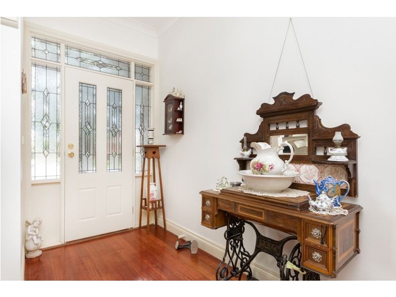 23 Marlesford Crescent, Berwick VIC 3806