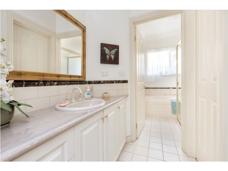 23 Marlesford Crescent, Berwick VIC 3806