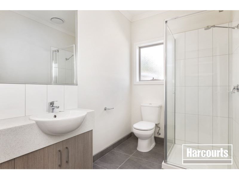 1/14 Carabott Place, Berwick VIC 3806