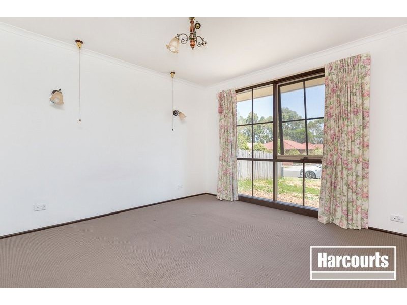 22 Florence Ave, Berwick VIC 3806