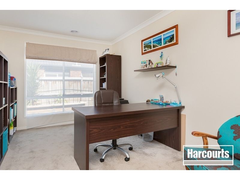 33 Gallery Way, Pakenham VIC 3810