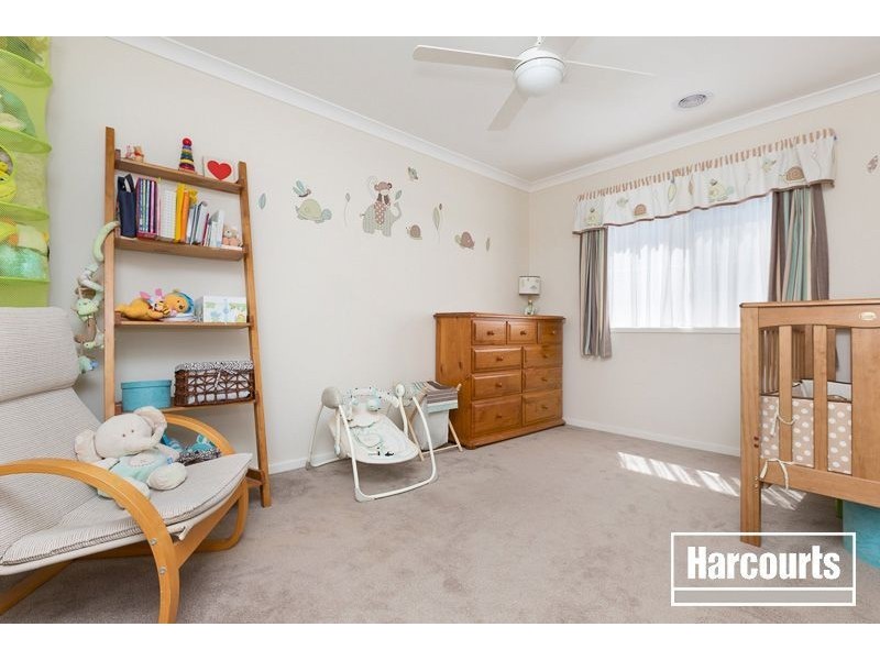 33 Gallery Way, Pakenham VIC 3810