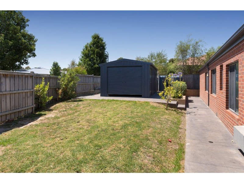 10 Cashmere Crescent, Berwick VIC 3806