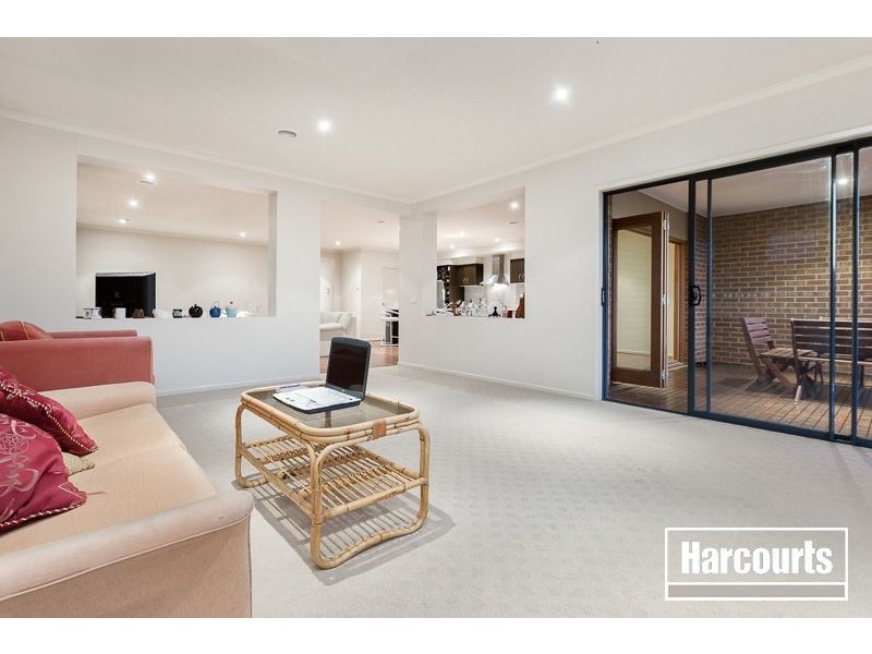 9 Els Court, Berwick VIC 3806