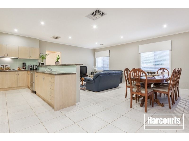 2 Oakmoss Place, Berwick VIC 3806