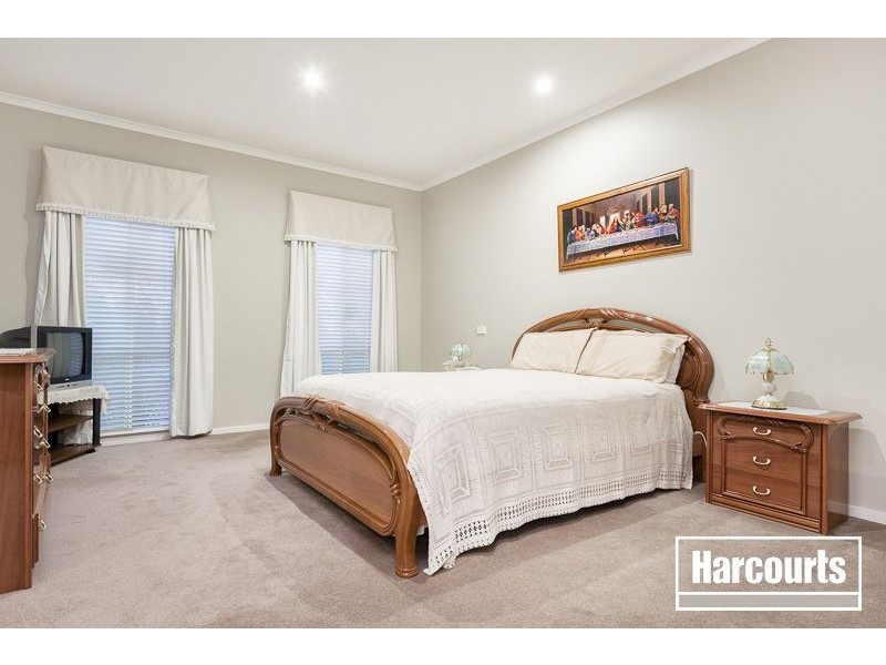2 Oakmoss Place, Berwick VIC 3806