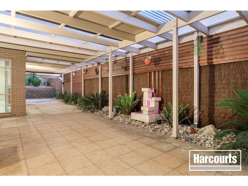 2 Oakmoss Place, Berwick VIC 3806