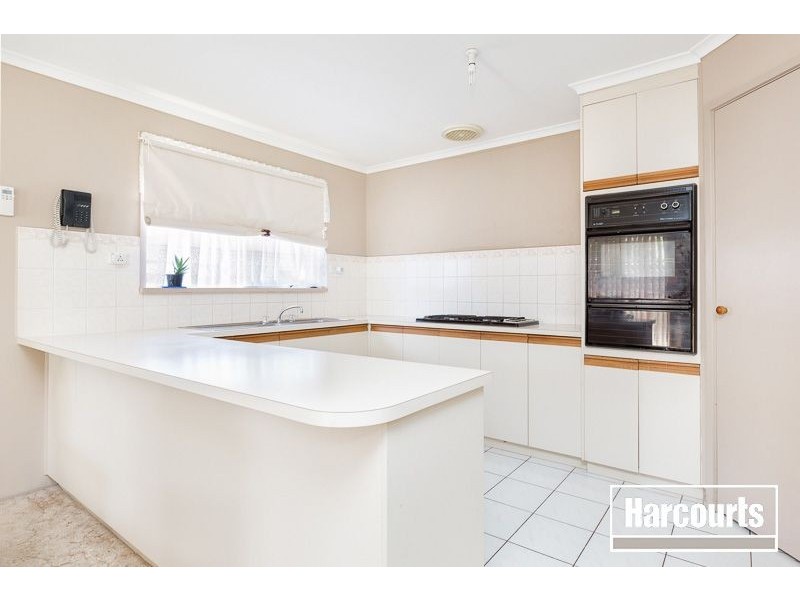 2/31 Florence Avenue, Berwick VIC 3806
