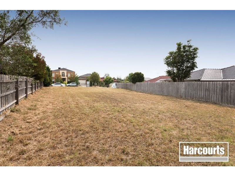 4 Deakin Court, Berwick VIC 3806