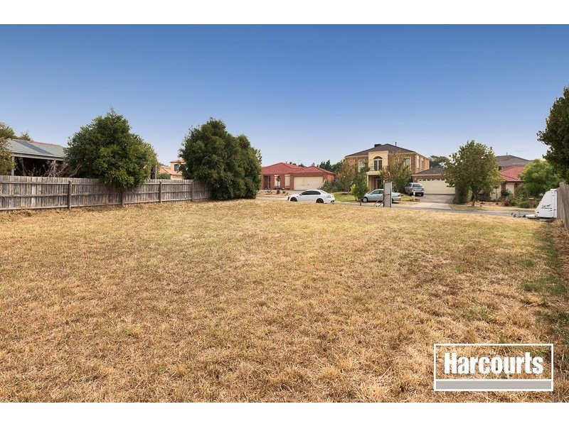 4 Deakin Court, Berwick VIC 3806