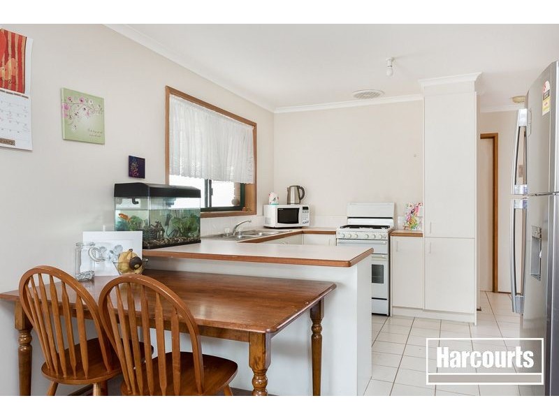 6 Wirrabarra Place, Berwick VIC 3806