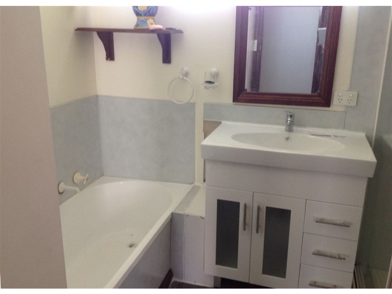 6 Sweetgum Avenue, Narre Warren VIC 3805