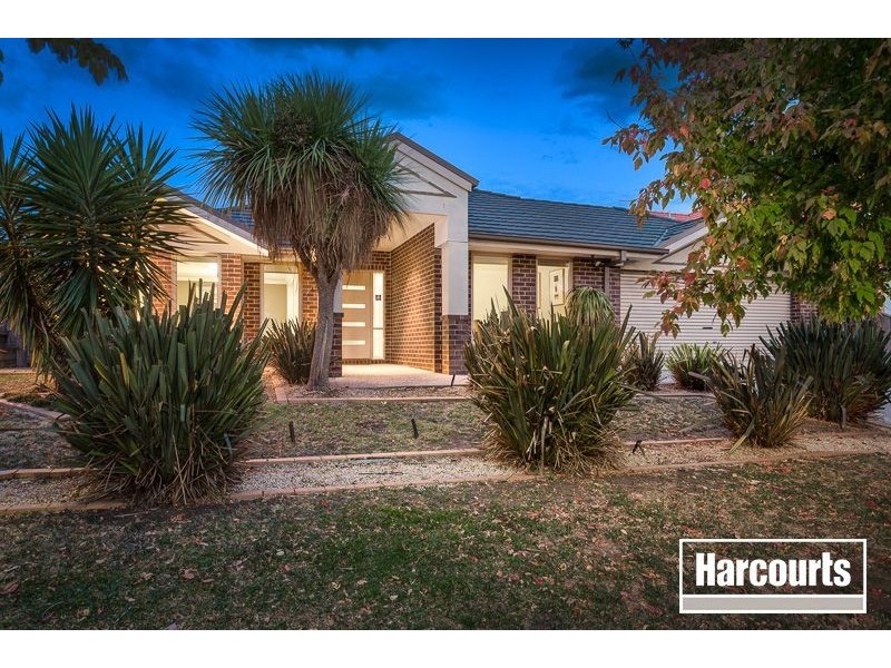 15 Cedarwood Crescent, Berwick VIC 3806