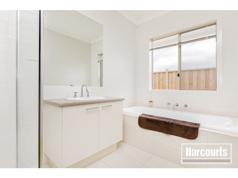 20 Warrego Circuit, Sandhurst VIC 3977