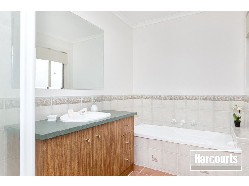 5 Phelan Place, Narre Warren VIC 3805