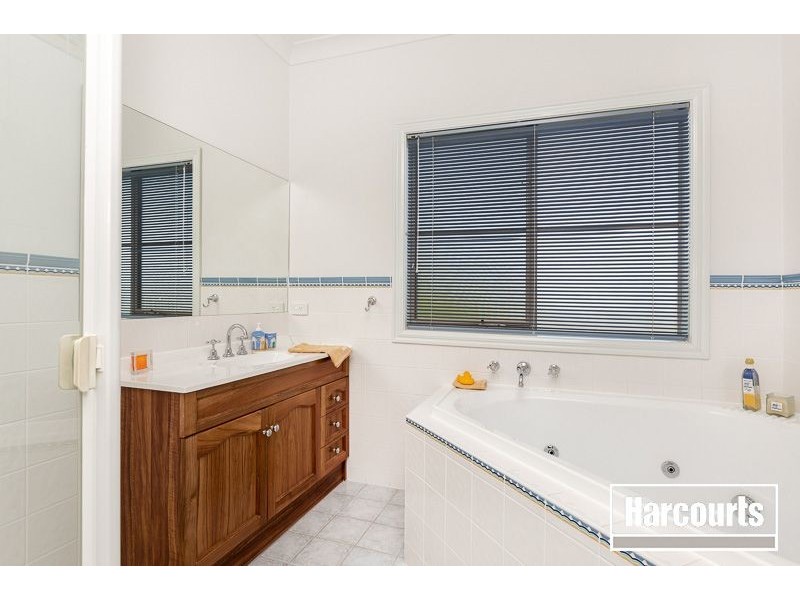 4 Davy Court, Narre Warren South VIC 3805