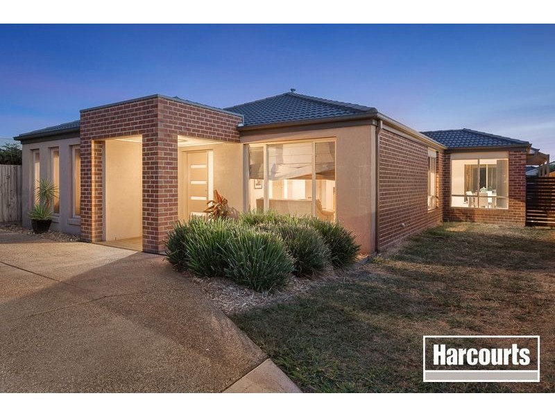 15 Janna Place, Berwick VIC 3806