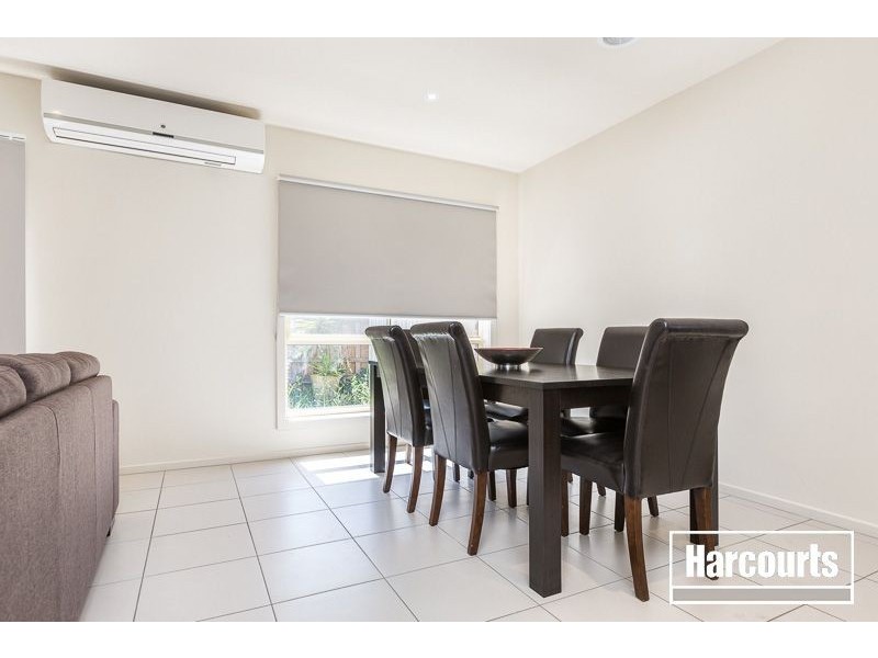 64 Innes Court, Berwick VIC 3806