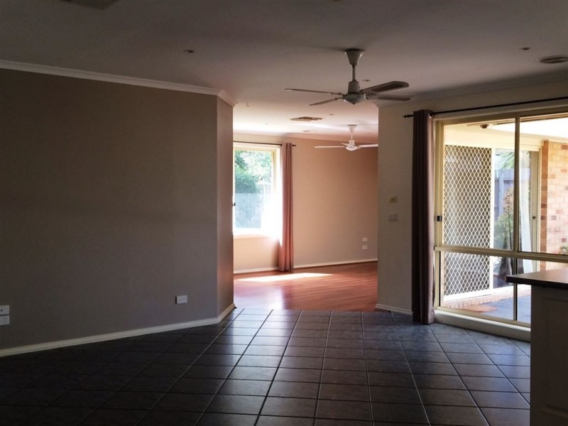 20 Fieldhouse Lane, Berwick VIC 3806