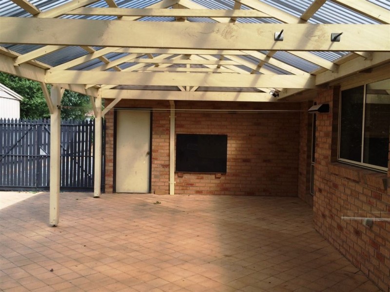 20 Fieldhouse Lane, Berwick VIC 3806