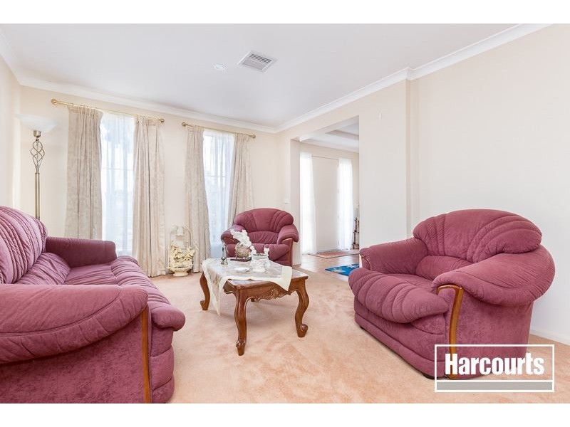 10 Drovers Retreat, Narre Warren South VIC 3805