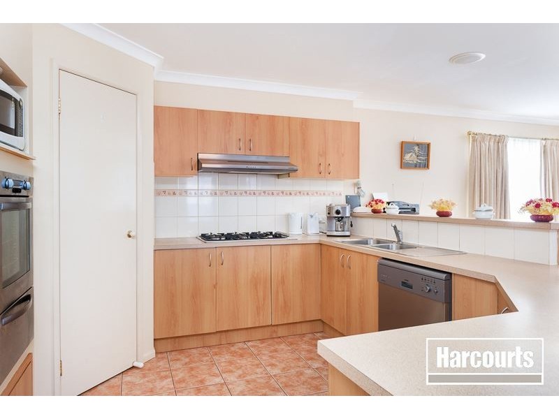 10 Drovers Retreat, Narre Warren South VIC 3805