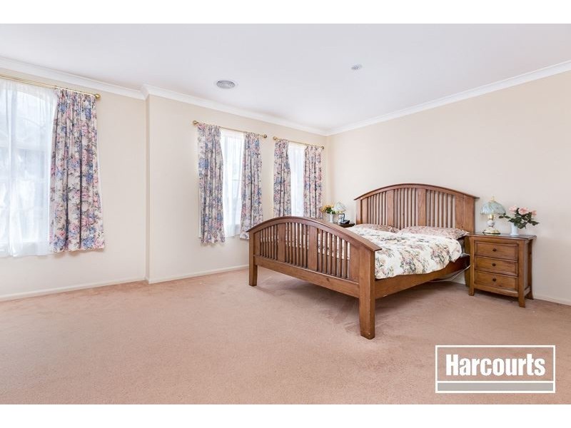 10 Drovers Retreat, Narre Warren South VIC 3805