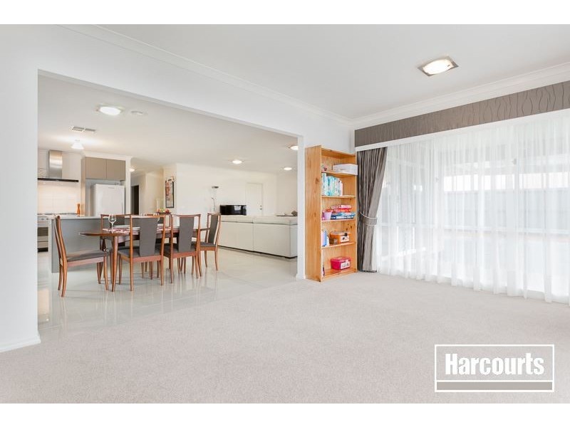 34 Arena Parade, Officer VIC 3809