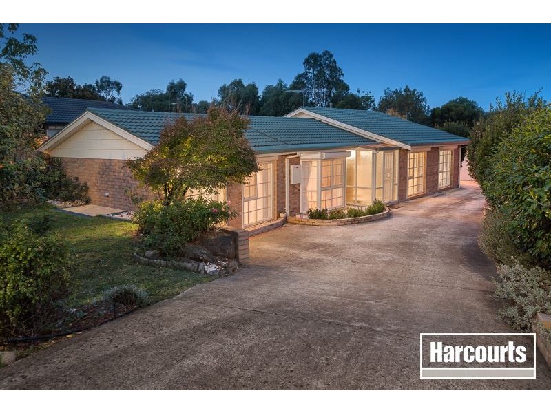 28 Blackwood Drive, Narre Warren VIC 3805