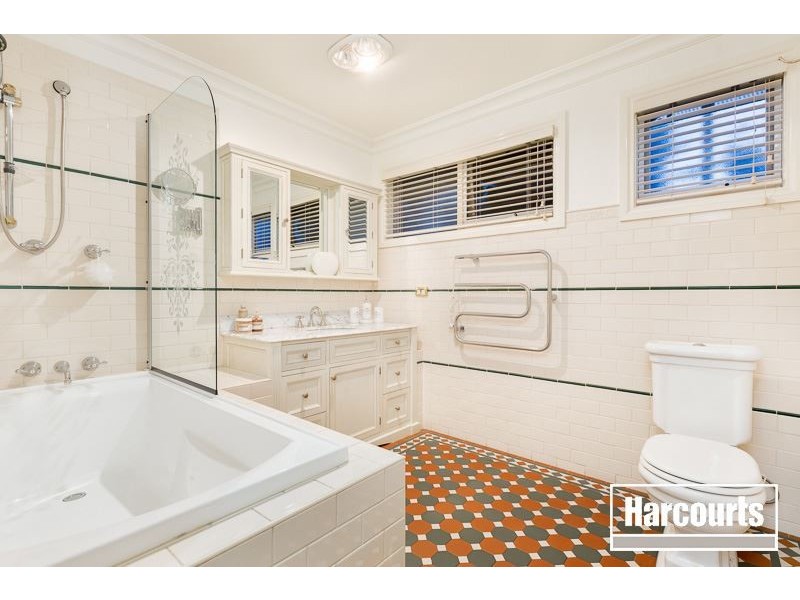 28 Blackwood Drive, Narre Warren VIC 3805