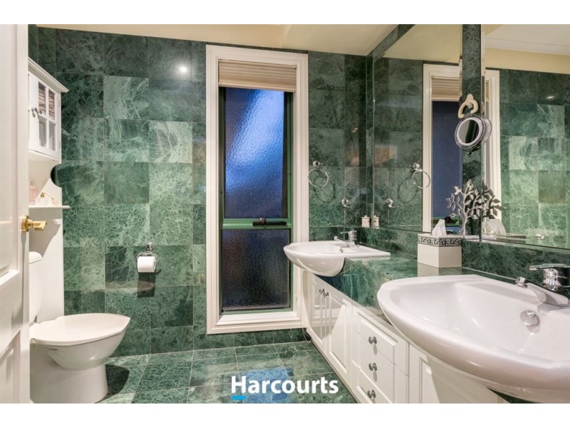 31 Kramer Drive, Berwick VIC 3806