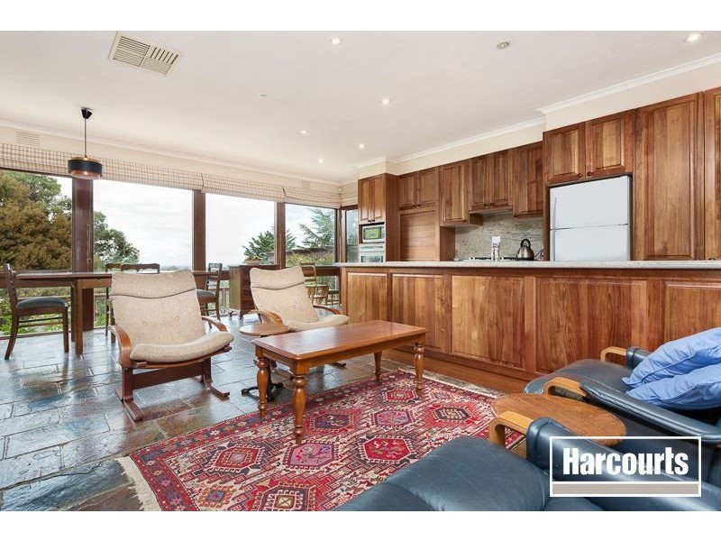 1 Marks Court, Harkaway VIC 3806
