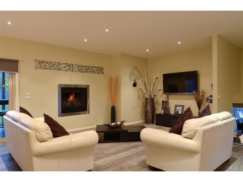 40 Timberside Drive, Beaconsfield VIC 3807