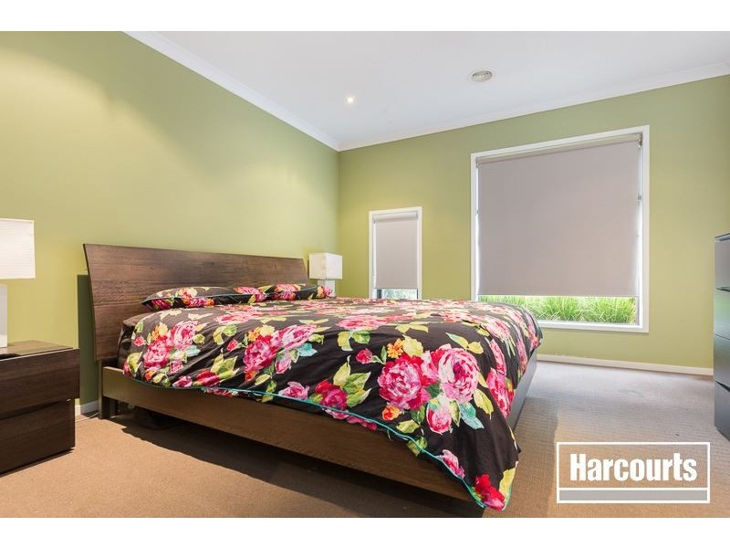 4 Lawrence Close, Pakenham VIC 3810